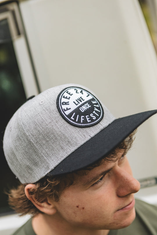 LIVE ONCE - 2.0 Snapback Cap