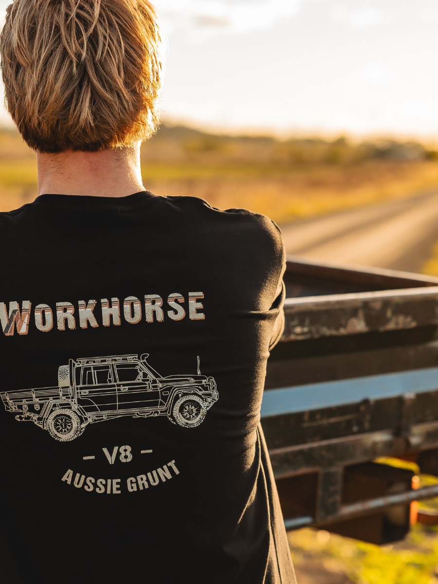 79 Series Land Cruiser Dual Cab - Workhorse Men’s T-Shirt