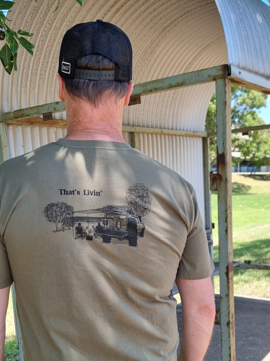 That’s Livin - Men's T-Shirt