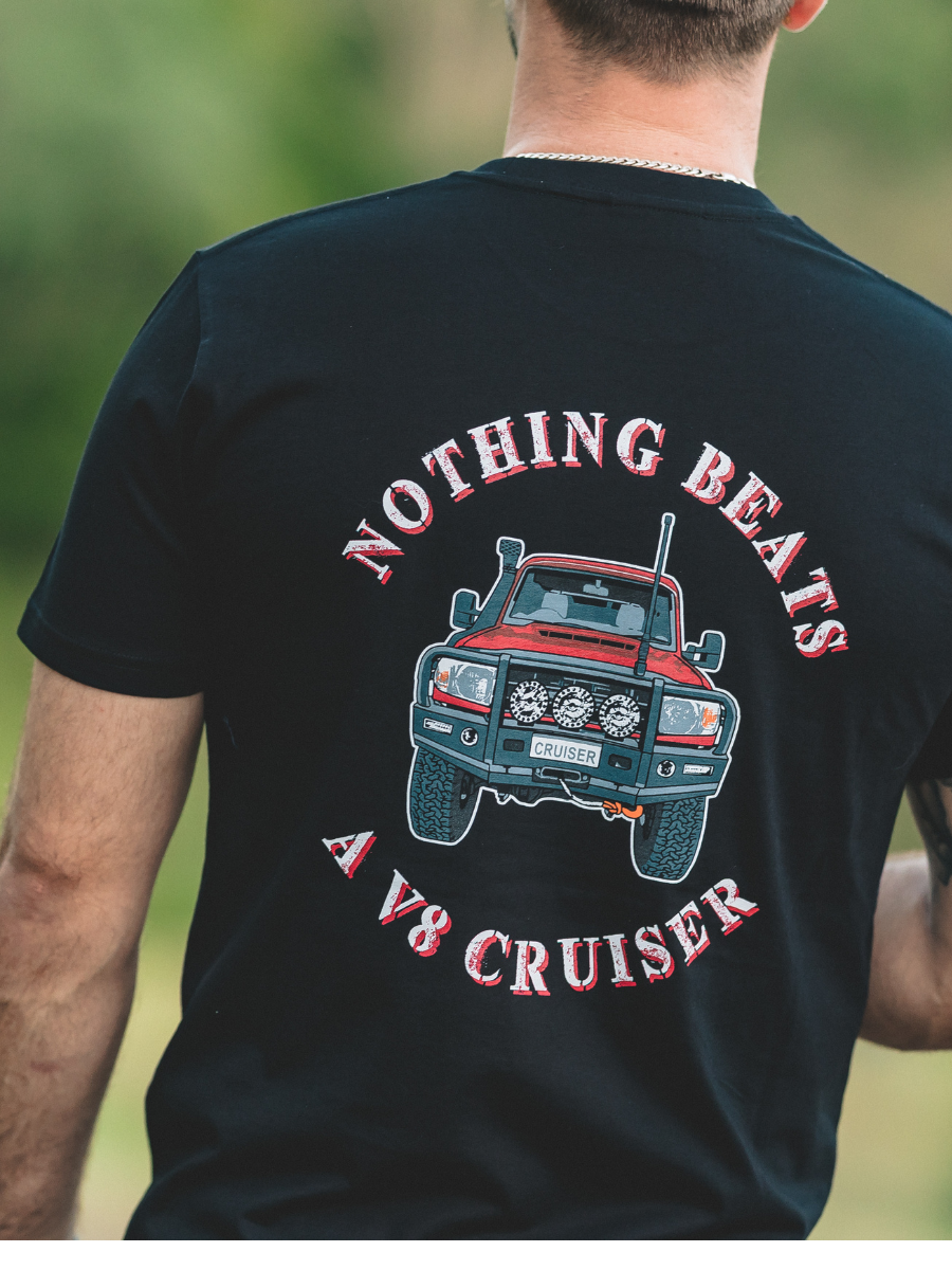 V8 Land Cruiser - Men's T-Shirt